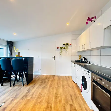 Cozy 1br & Lr With Terrace Near Museum Gugging *
