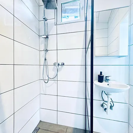 Apartament Cozy 1br & Lr With Terrace Near Museum Gugging Klosterneuburg