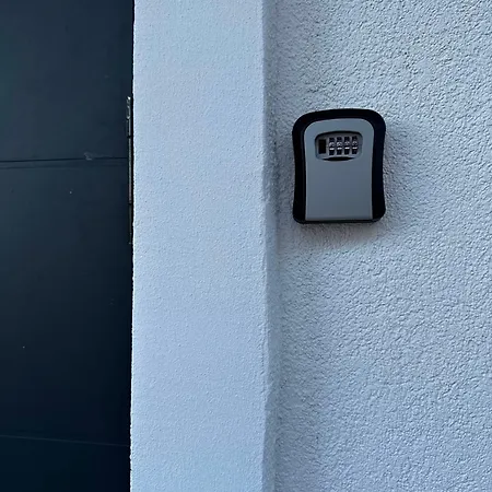 Cozy 1br & Lr With Terrace Near Museum Gugging Apartament *